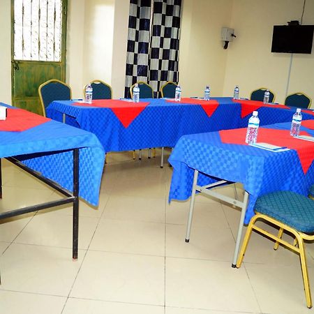 Coastgate Hotel Mombasa Bagian luar foto